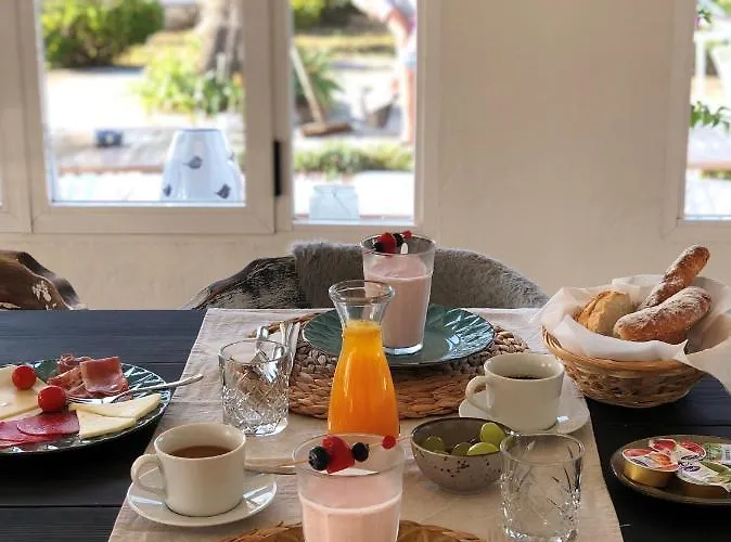 Casa Miralejos לינה וארוחת בוקר Lliber